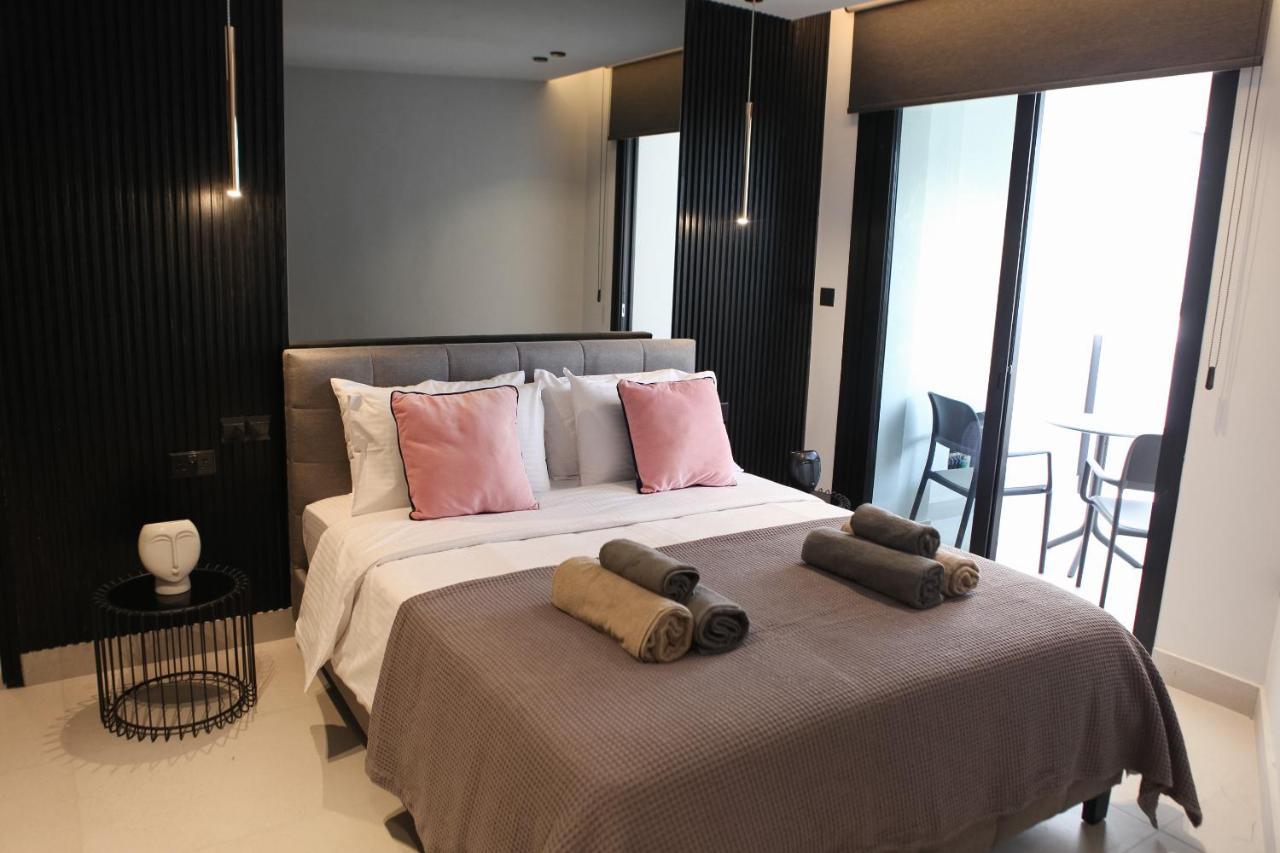Raam Luxury Suites Larnaca Exterior photo
